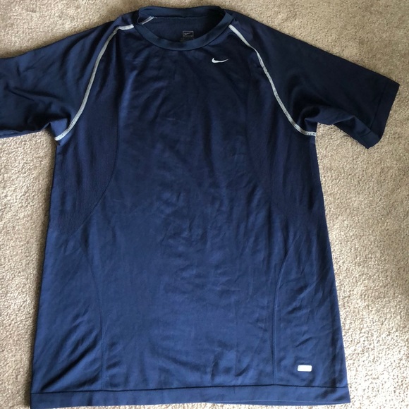 NIKE pro workout shirt - Picture 1 of 4